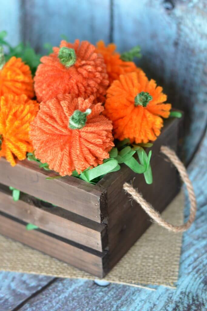 15 Delightful Fall Crafts You Still Have Time To Make