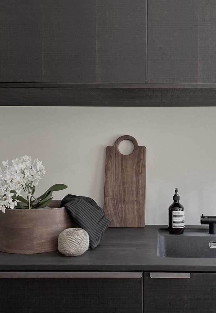 Wooden Vase - How To Take Care of, Tips And Inspiring Photos Wooden Vase - How To Take Care of, Tips And Inspiring Photos