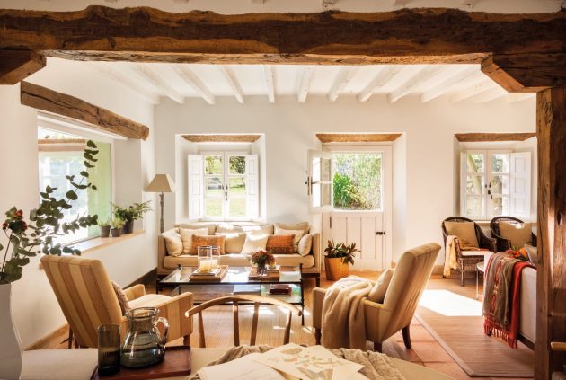 The 9 Best Rustic Homes To Enjoy The Fall