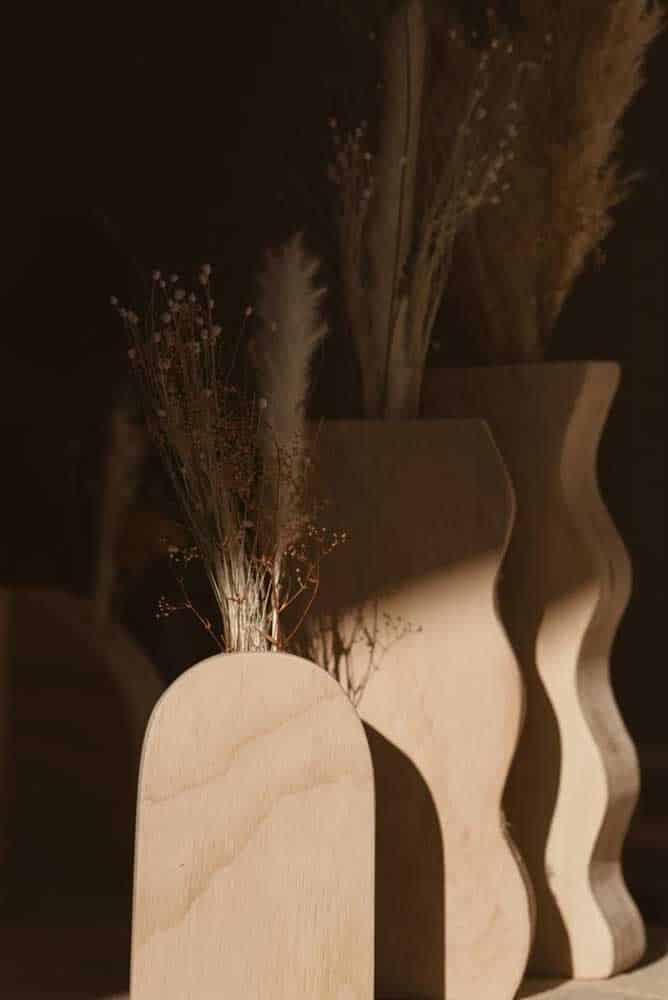 Wooden Vase - How To Take Care of, Tips And Inspiring Photos Wooden Vase - How To Take Care of, Tips And Inspiring Photos