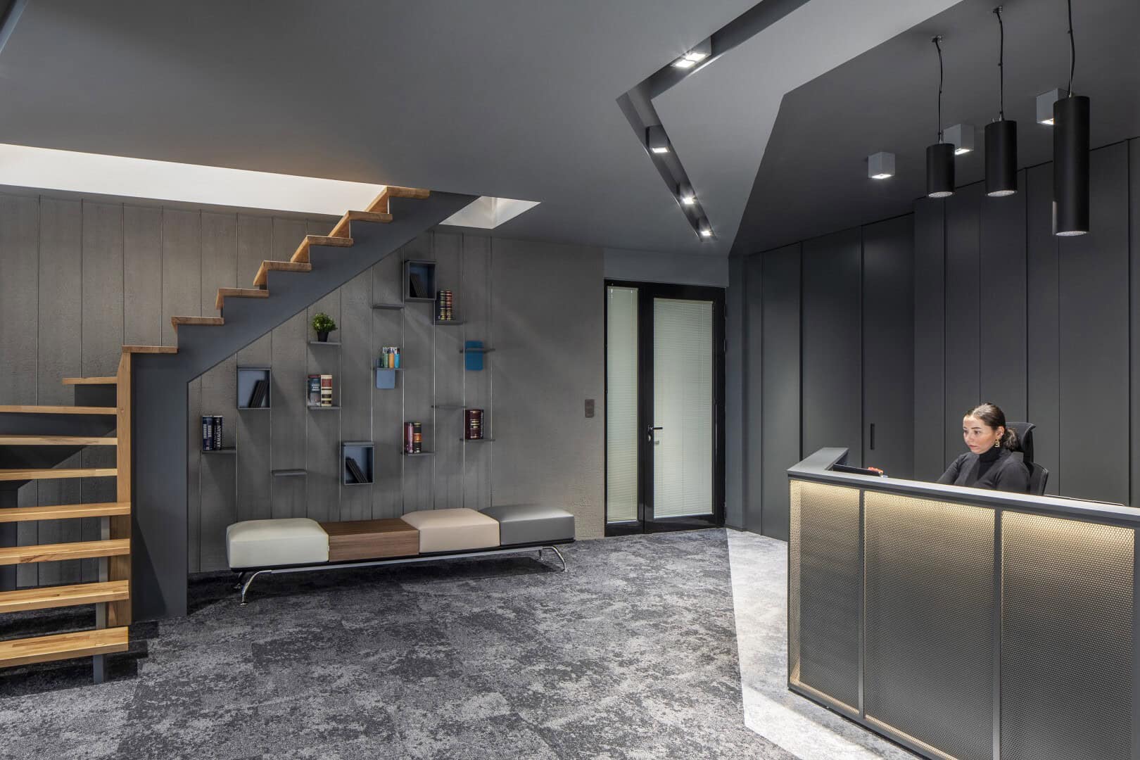 An Office Space Full of Sunlight: Pupa Teknik by IPEK BAYCAN ARCHITECTS An Office Space Full of Sunlight: Pupa Teknik by IPEK BAYCAN ARCHITECTS