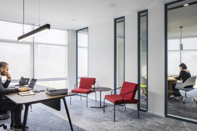 An Office Space Full of Sunlight: Pupa Teknik by IPEK BAYCAN ARCHITECTS