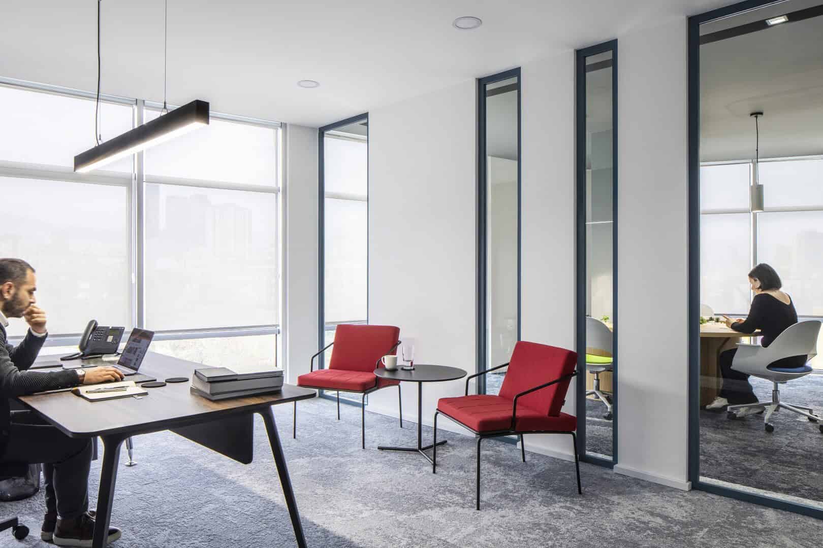 An Office Space Full of Sunlight: Pupa Teknik by IPEK BAYCAN ARCHITECTS An Office Space Full of Sunlight: Pupa Teknik by IPEK BAYCAN ARCHITECTS