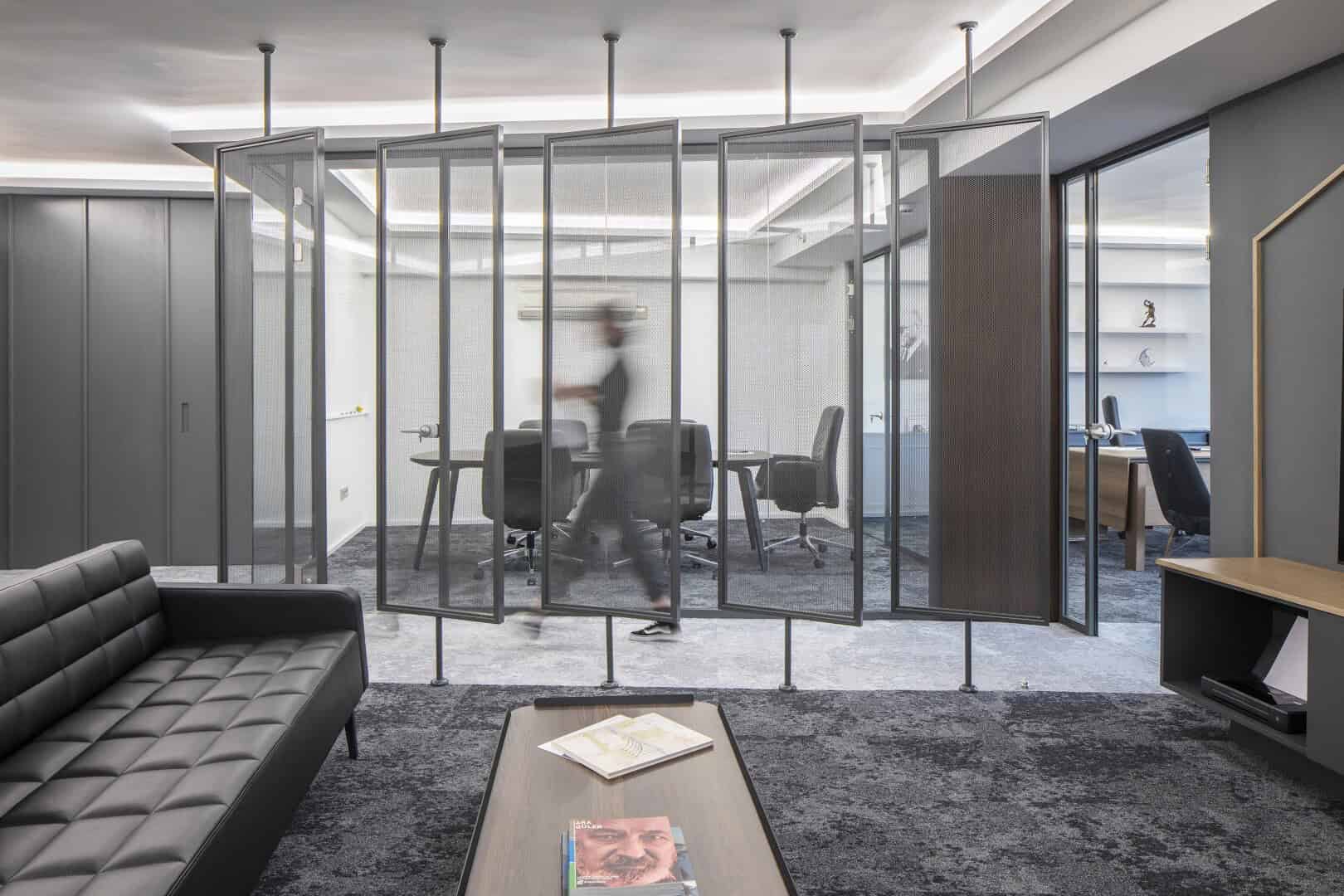 An Office Space Full of Sunlight: Pupa Teknik by IPEK BAYCAN ARCHITECTS An Office Space Full of Sunlight: Pupa Teknik by IPEK BAYCAN ARCHITECTS