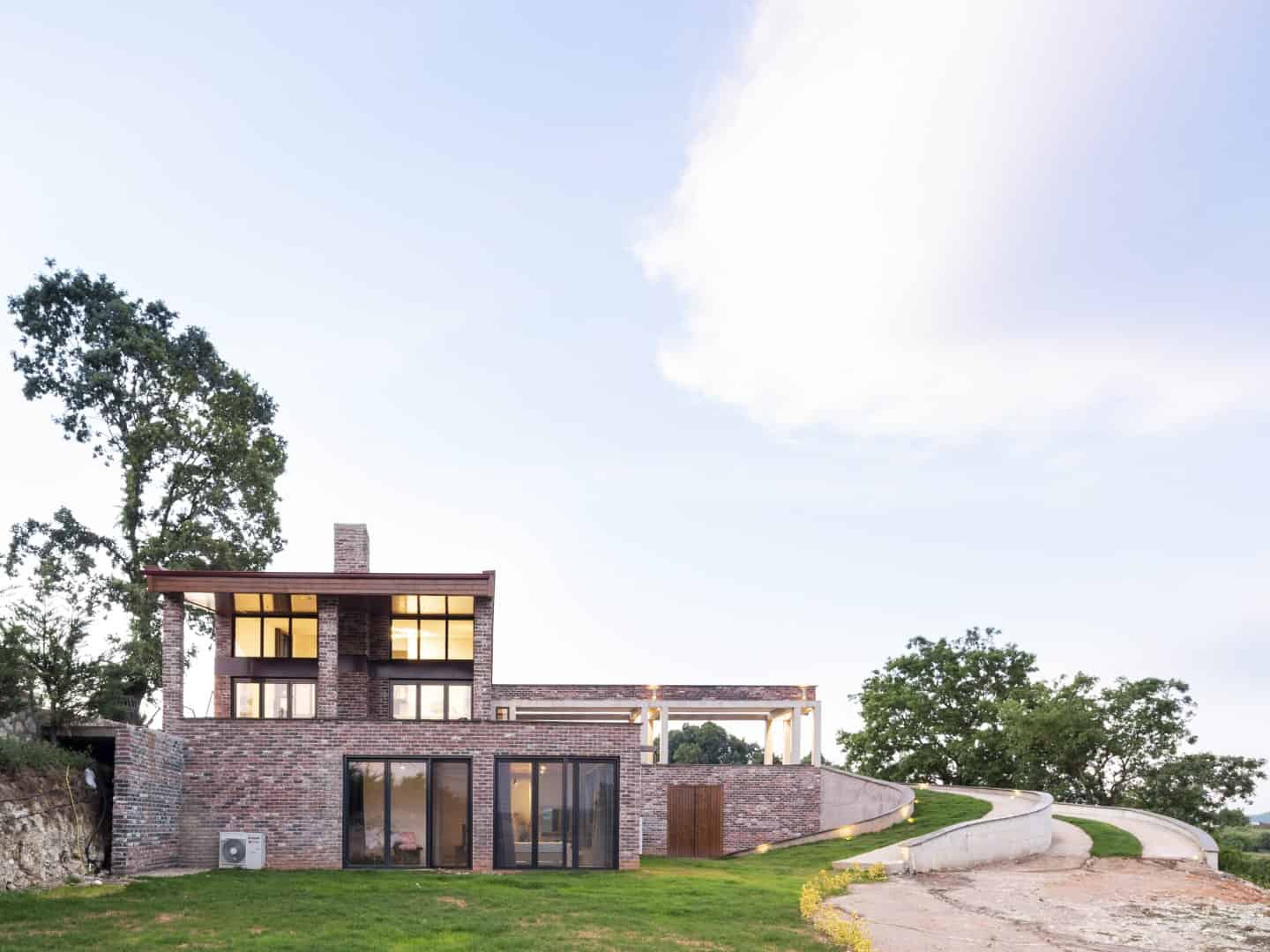 Bukhari House by Onur Karadeniz Architects in Istanbul, Turkey Bukhari House by Onur Karadeniz Architects in Istanbul, Turkey