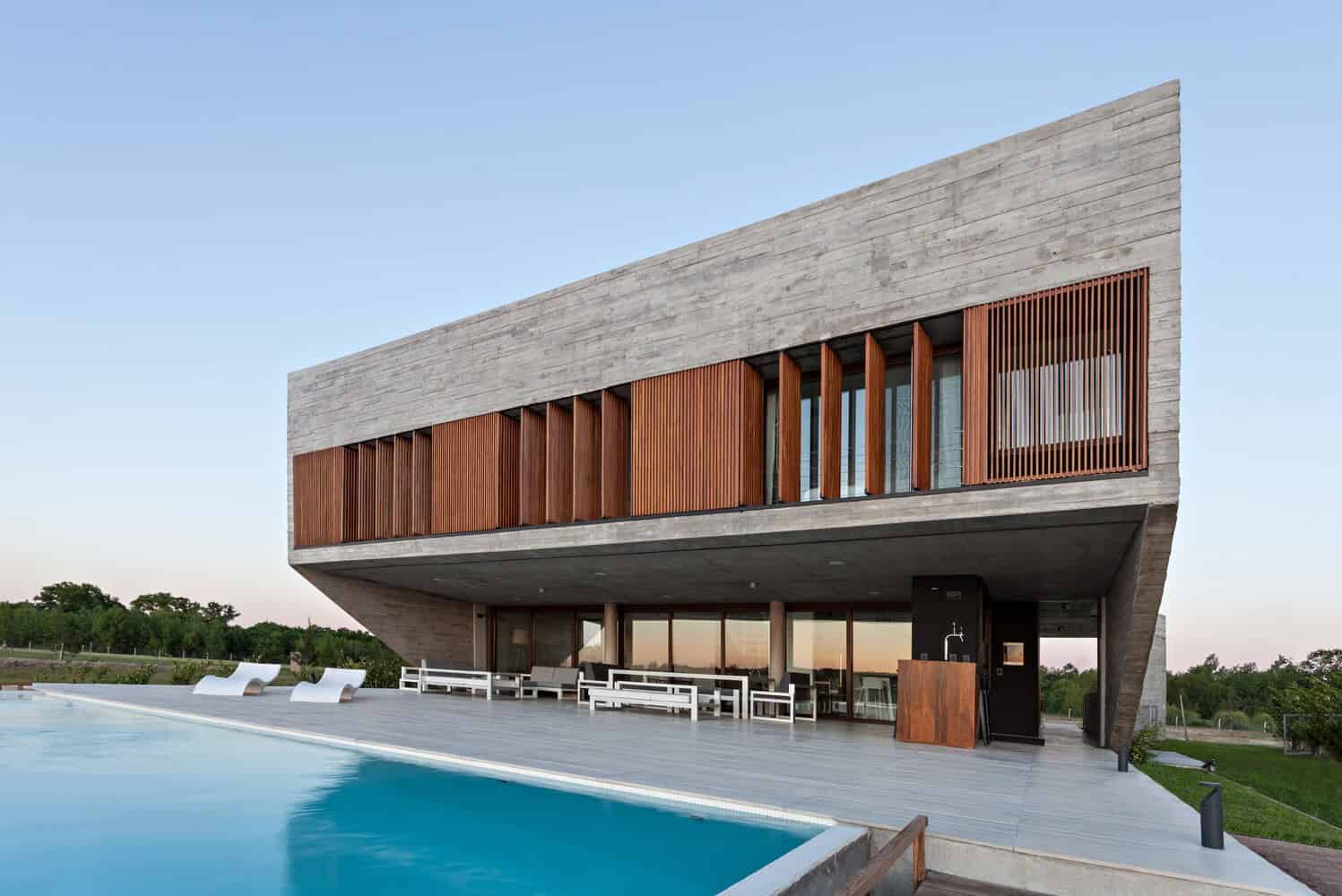 N House by A3 Luppi Ugalde Winter in Belen de Escobar, Argentina N House by A3 Luppi Ugalde Winter in Belen de Escobar, Argentina