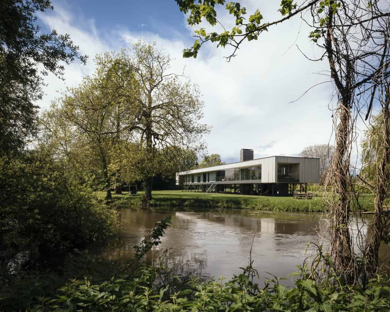 Narula House by John Pardey Architects in Berkshire, UK Narula House by John Pardey Architects in Berkshire, UK