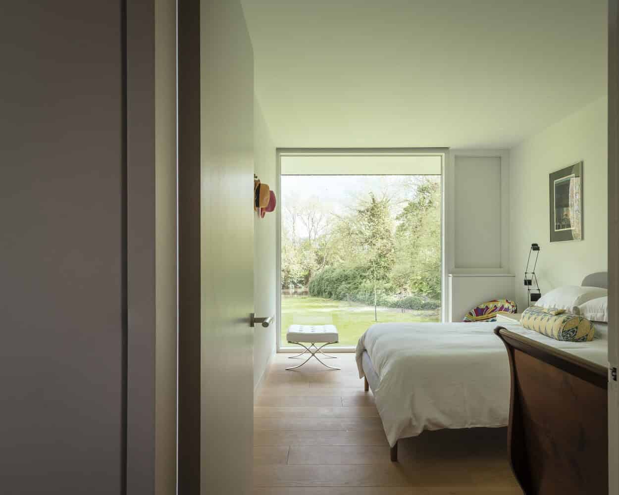 Narula House by John Pardey Architects in Berkshire, UK Narula House by John Pardey Architects in Berkshire, UK