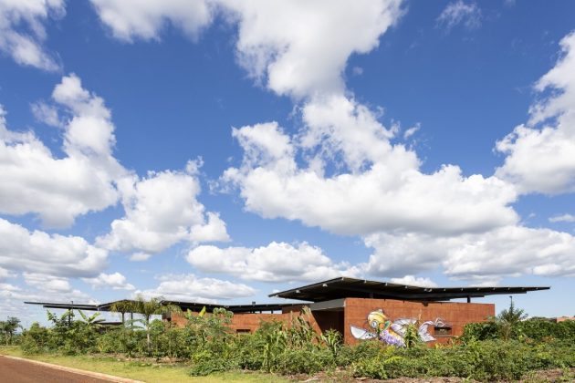 Painal Farm by N2B Arquitetura in Cravinhos, Brazil
