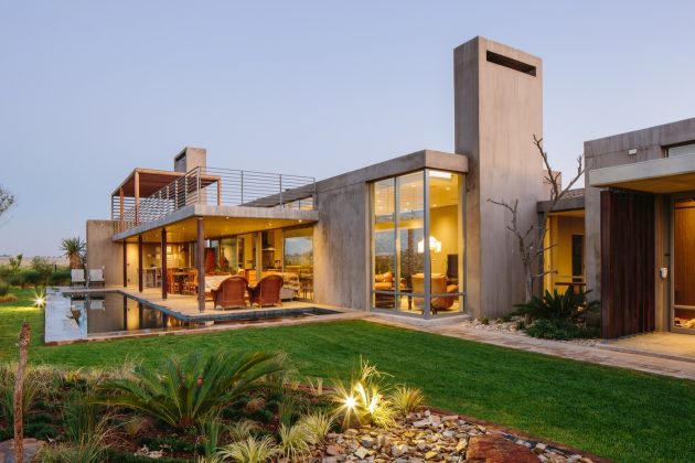 Spine Wall House by Drew Architects in Johannesburg, South Africa