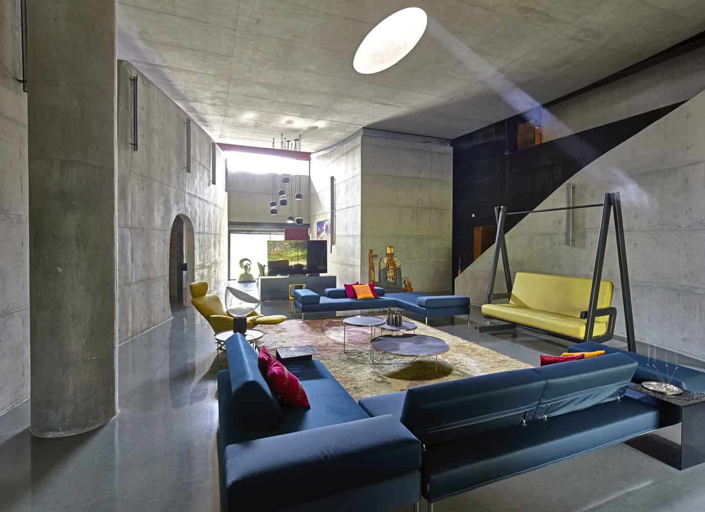 Stripped Mobius House by Matharoo Associates in Ahmedabad, India Stripped Mobius House by Matharoo Associates in Ahmedabad, India