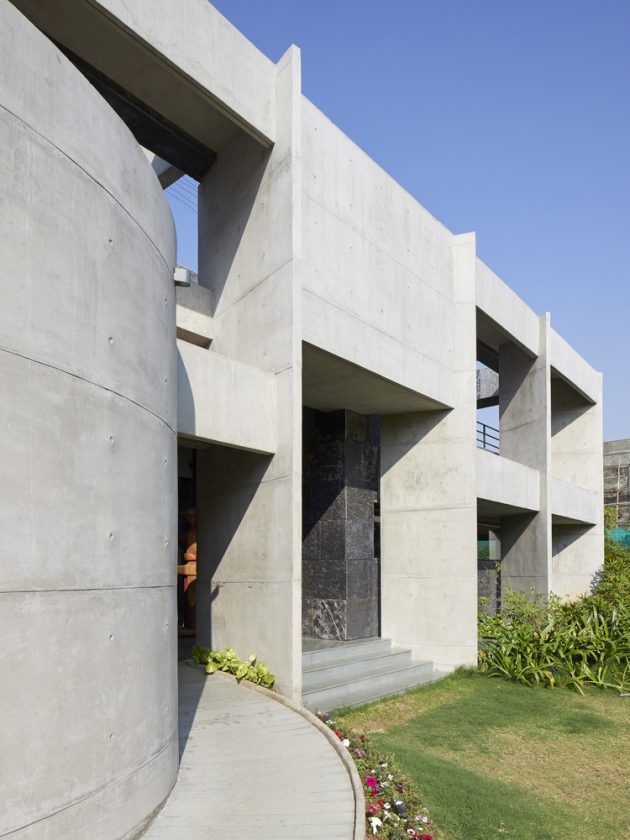 Stripped Mobius House by Matharoo Associates in Ahmedabad, India
