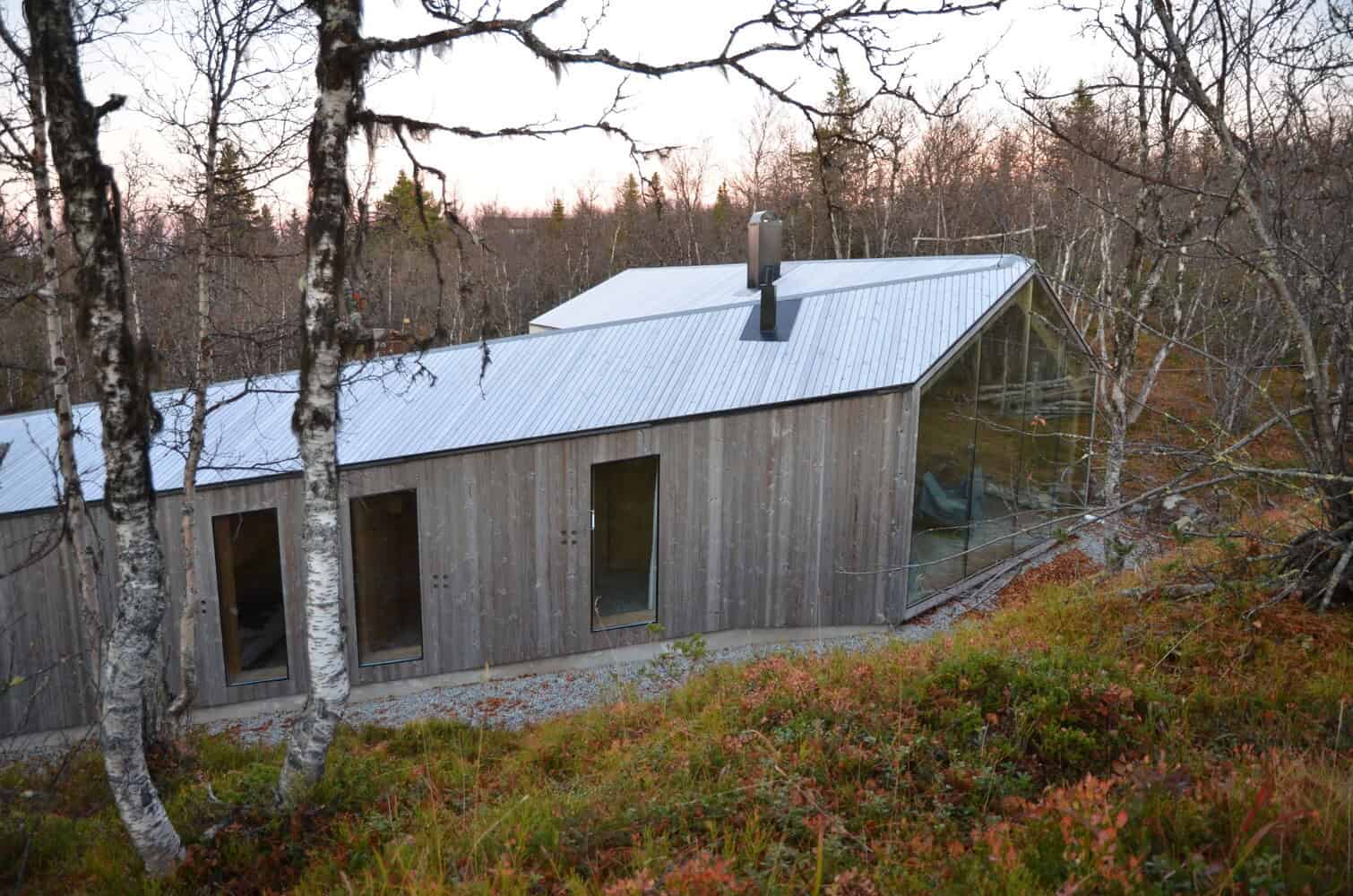 V-Lodge by Reiulf Ramstad Arkitekter: A Modern Mountain Retreat Above Ål, Norway V-Lodge by Reiulf Ramstad Arkitekter: A Modern Mountain Retreat Above Ål, Norway