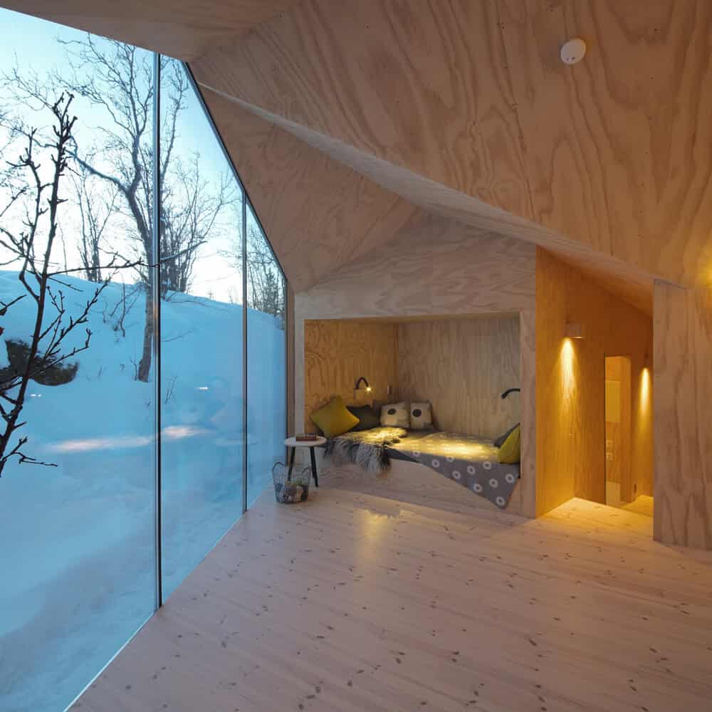 V-Lodge by Reiulf Ramstad Arkitekter: A Modern Mountain Retreat Above Ål, Norway V-Lodge by Reiulf Ramstad Arkitekter: A Modern Mountain Retreat Above Ål, Norway