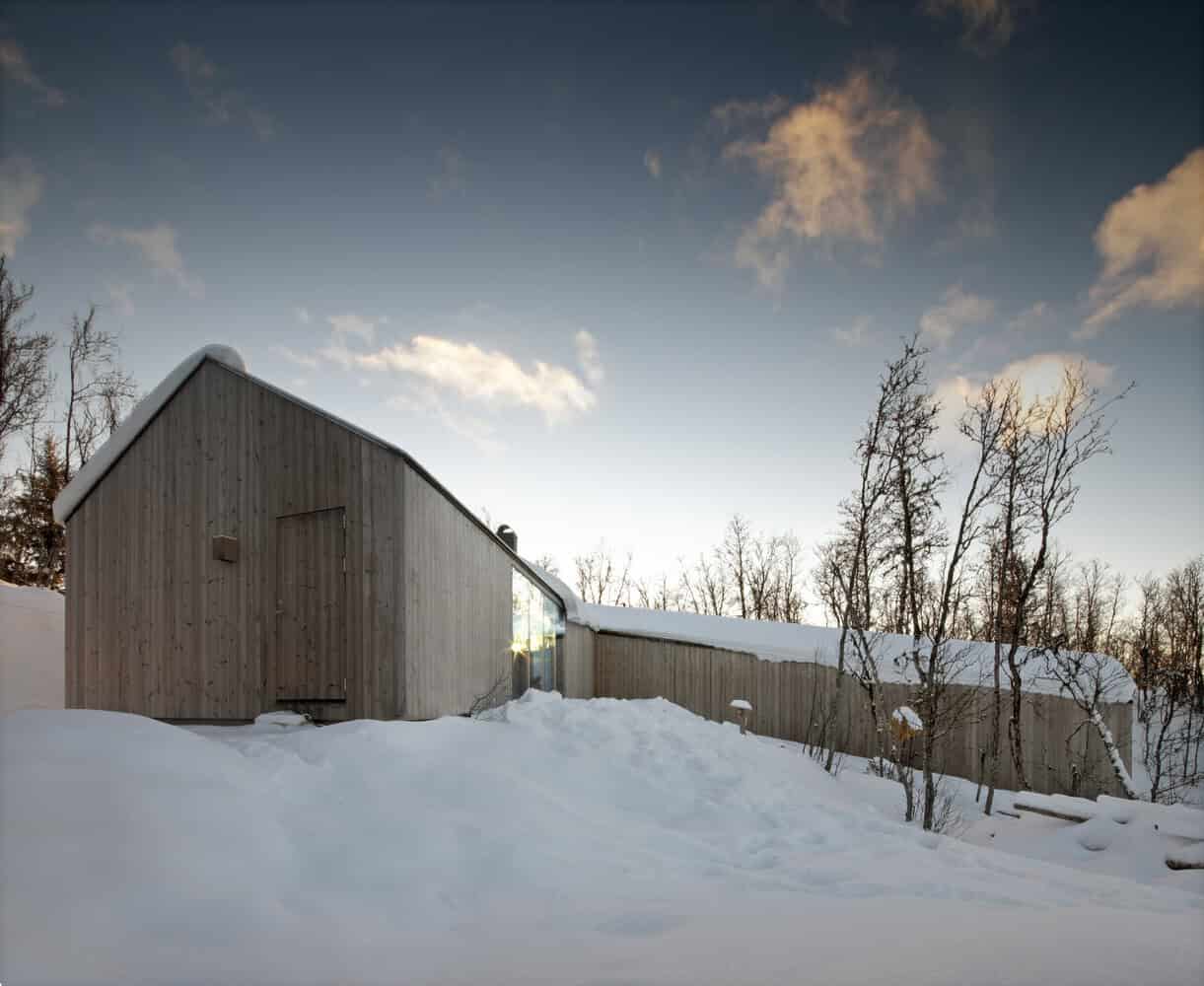 V-Lodge by Reiulf Ramstad Arkitekter: A Modern Mountain Retreat Above Ål, Norway V-Lodge by Reiulf Ramstad Arkitekter: A Modern Mountain Retreat Above Ål, Norway