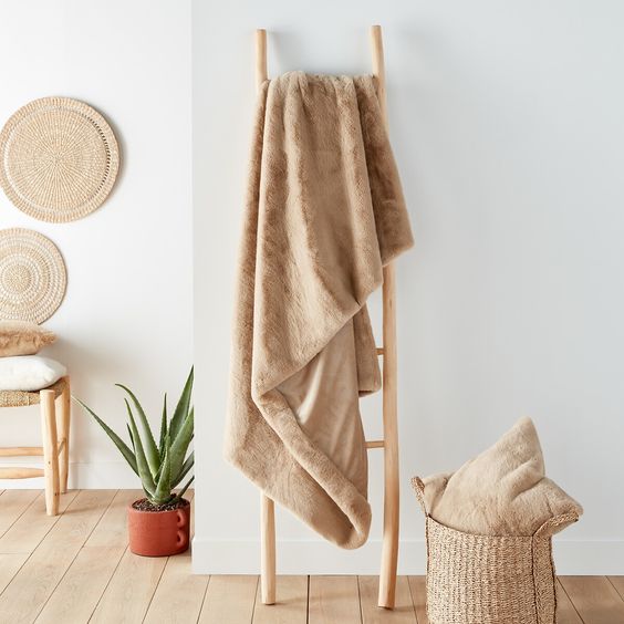 The Essential Winter Decoration Accessory - The Faux Fur Blanket