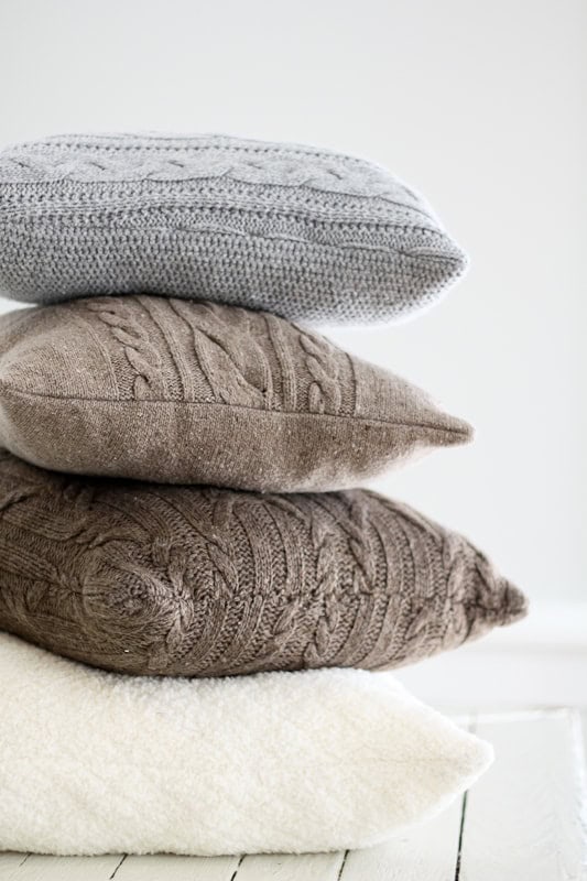15. RE-PURPOSED SWEATER PILLOWS 15. RE-PURPOSED SWEATER PILLOWS