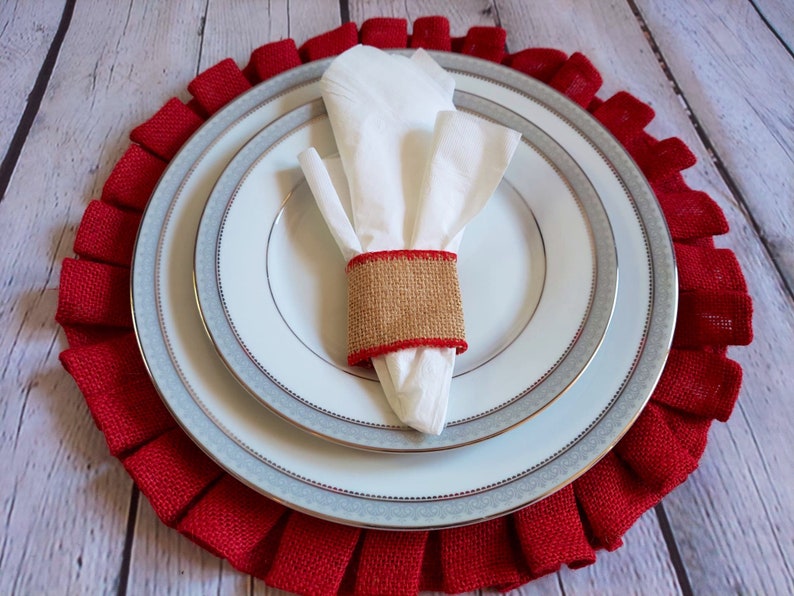 17 Lovely Thanksgiving Placemat Designs For Your Tablescape