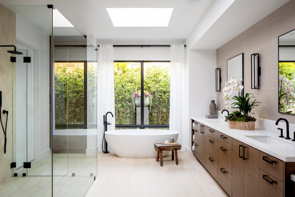 18 Marvelous Contemporary Bathroom Interiors That Will Dazzle You