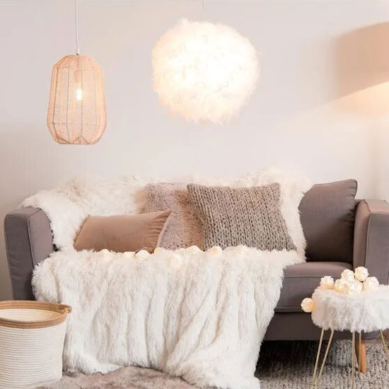 The Essential Winter Decoration Accessory - The Faux Fur Blanket