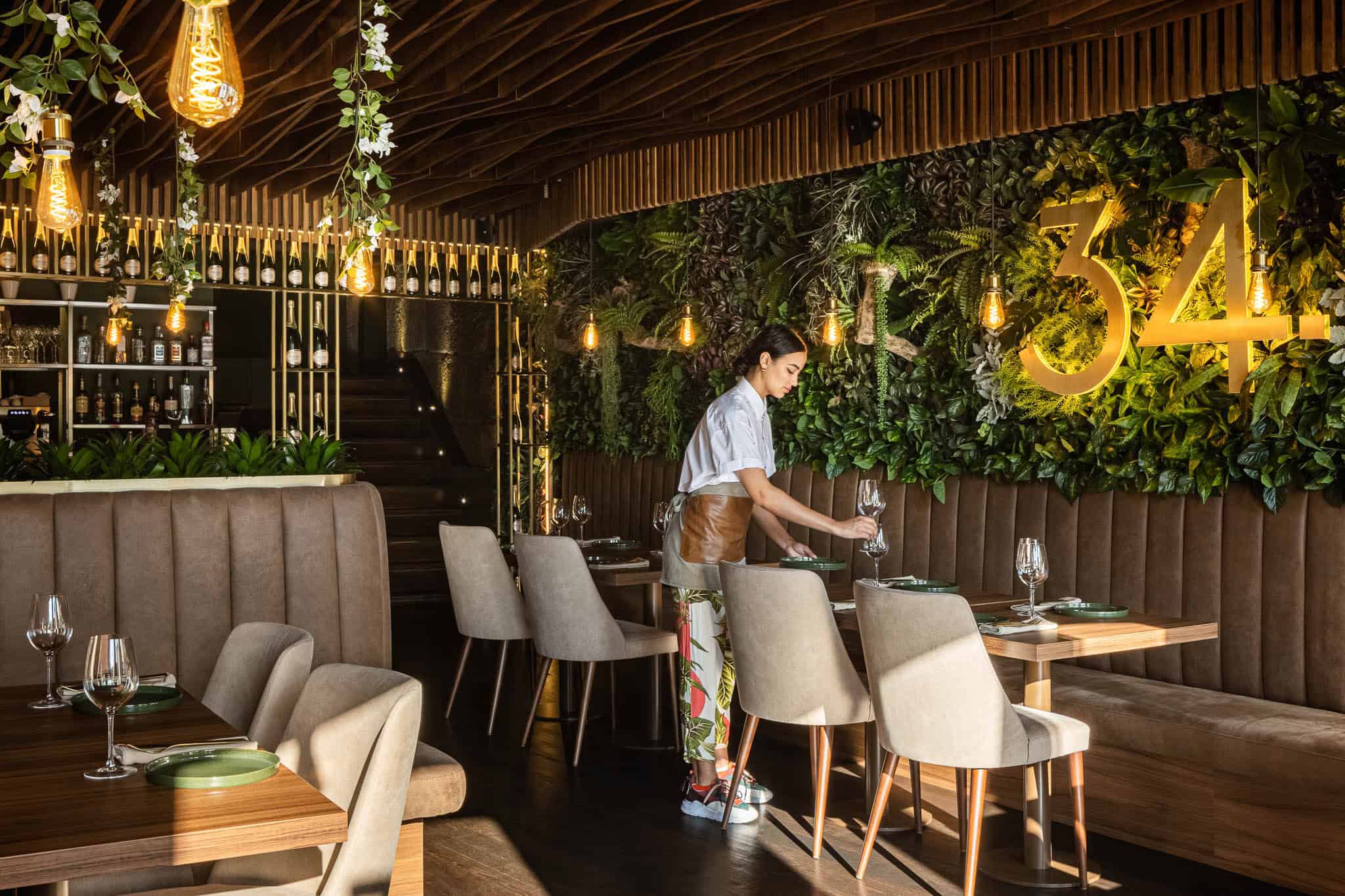 34 Restaurant - A Restaurant inspired by the “art nouveau” movement 34 Restaurant - A Restaurant inspired by the “art nouveau” movement