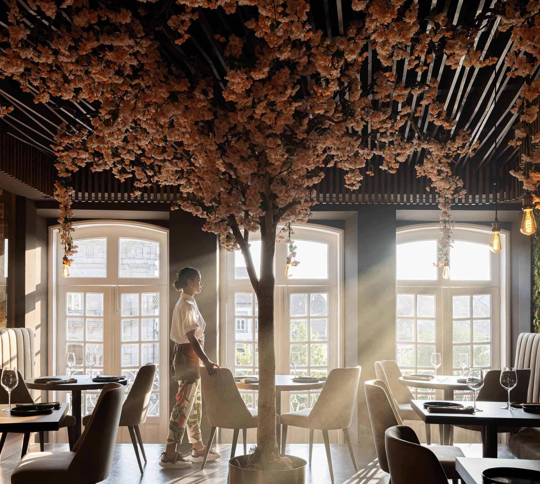 34 Restaurant - A Restaurant inspired by the “art nouveau” movement 34 Restaurant - A Restaurant inspired by the “art nouveau” movement