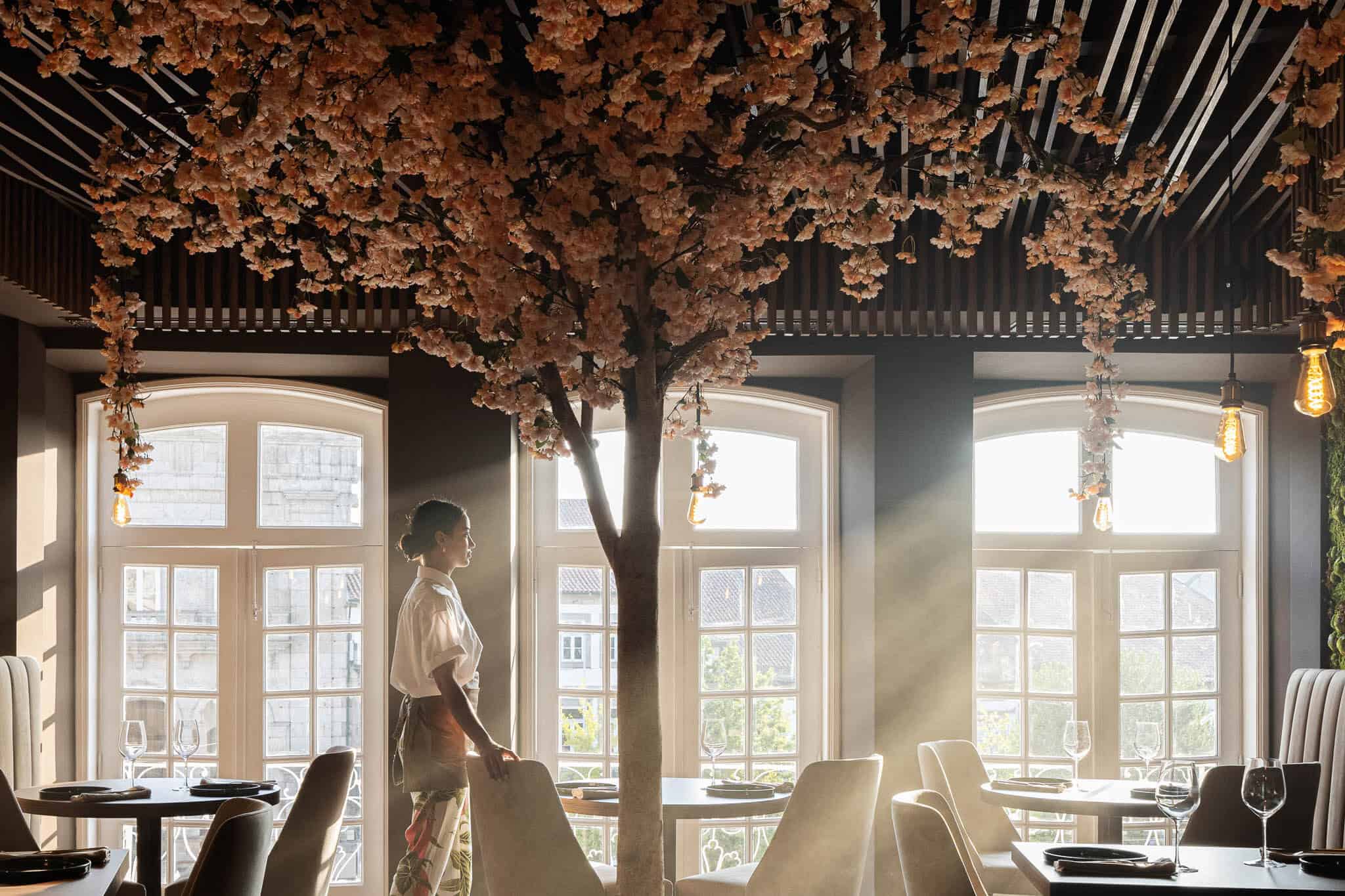 34 Restaurant - A Restaurant inspired by the “art nouveau” movement 34 Restaurant - A Restaurant inspired by the “art nouveau” movement