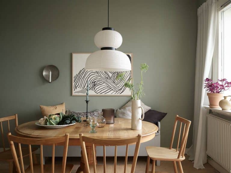 How About Green Walls In Contrast To White Woodwork? How About Green Walls In Contrast To White Woodwork?