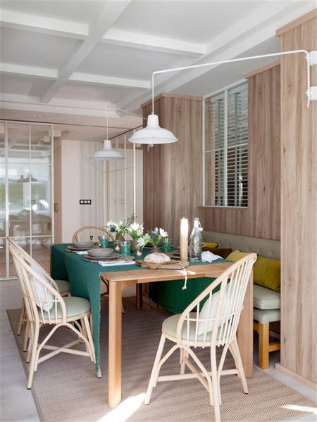 The Wood Decorated Walls That Will Make You Fall In Love With This Interior