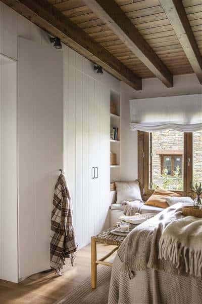 Very Stylish Bedroom Decor Ideas For The Wall In Front Of The Bed Very Stylish Bedroom Decor Ideas For The Wall In Front Of The Bed