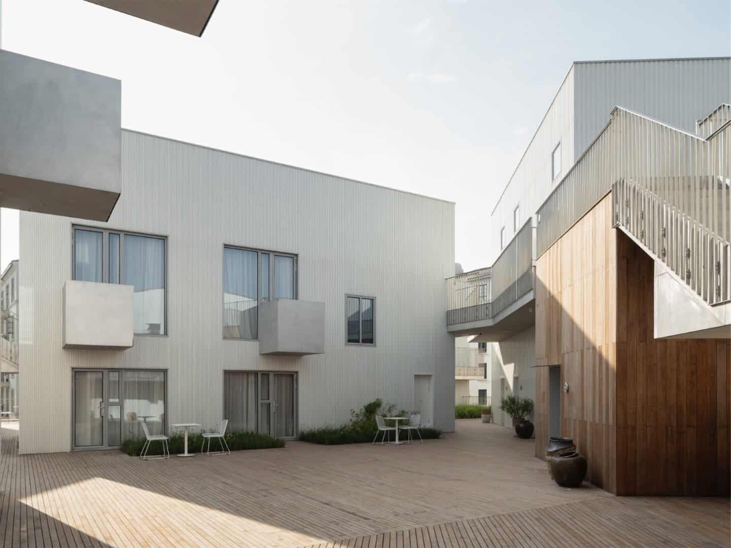 Aranya theTANG Hotel by B.L.U.E. Architecture Studio in China Aranya theTANG Hotel by B.L.U.E. Architecture Studio in China