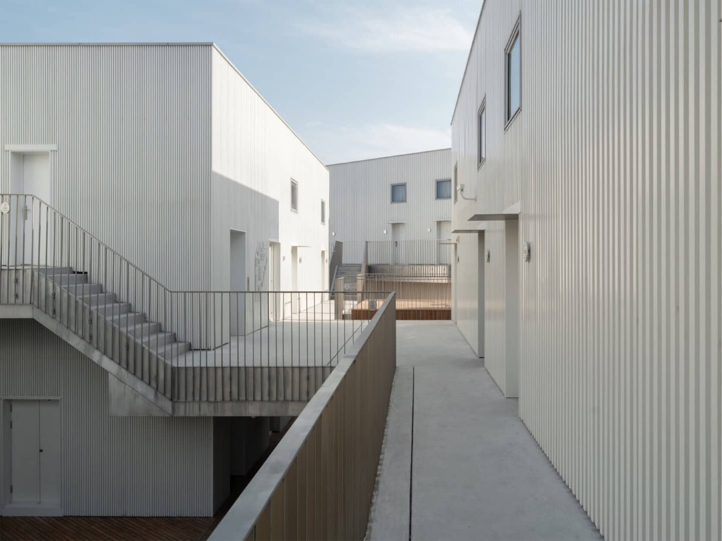 Aranya theTANG Hotel by B.L.U.E. Architecture Studio in China Aranya theTANG Hotel by B.L.U.E. Architecture Studio in China