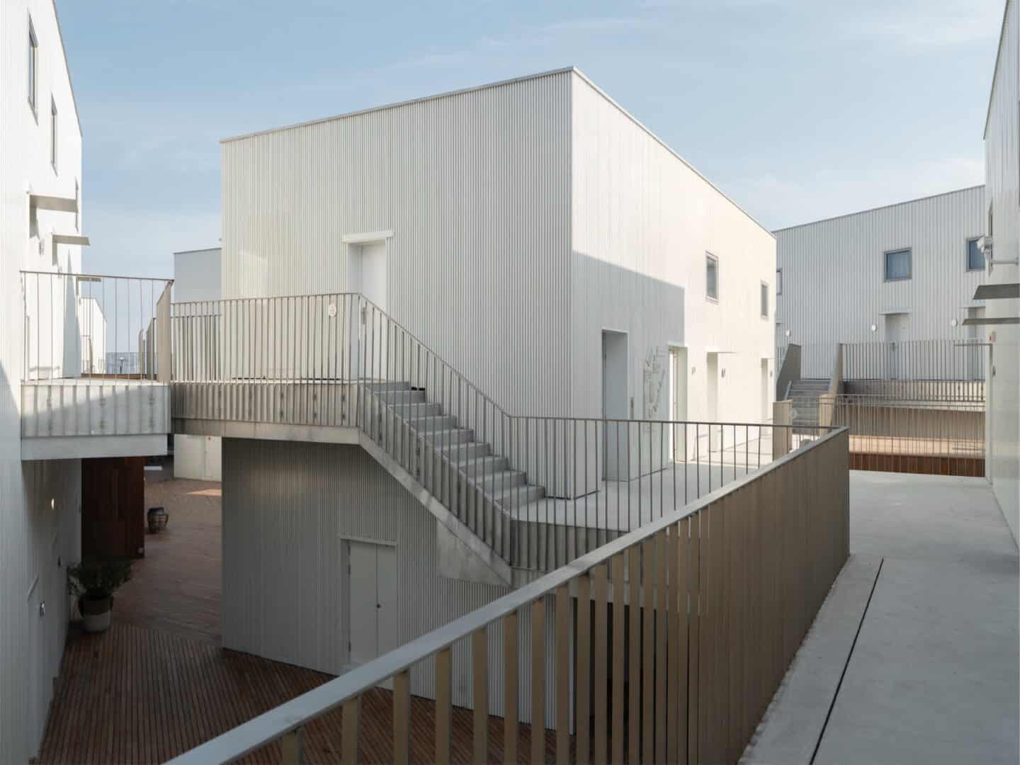 Aranya theTANG Hotel by B.L.U.E. Architecture Studio in China Aranya theTANG Hotel by B.L.U.E. Architecture Studio in China