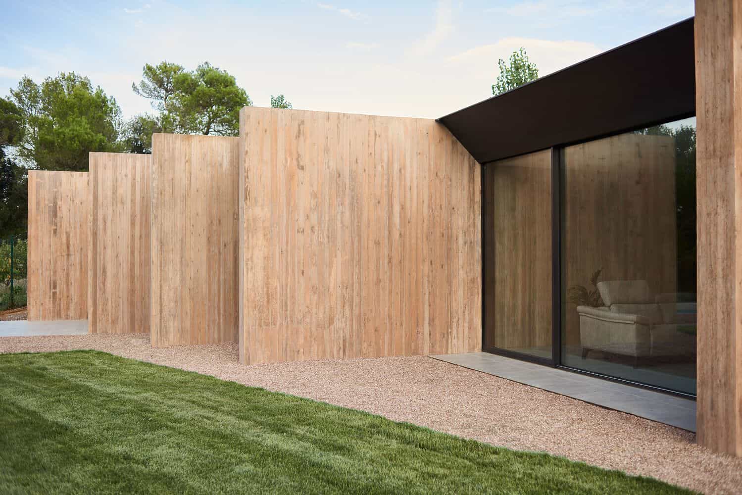 Limit House by Atheleia Arquitectura in Sant Julia de Ramis, Spain Limit House by Atheleia Arquitectura in Sant Julia de Ramis, Spain