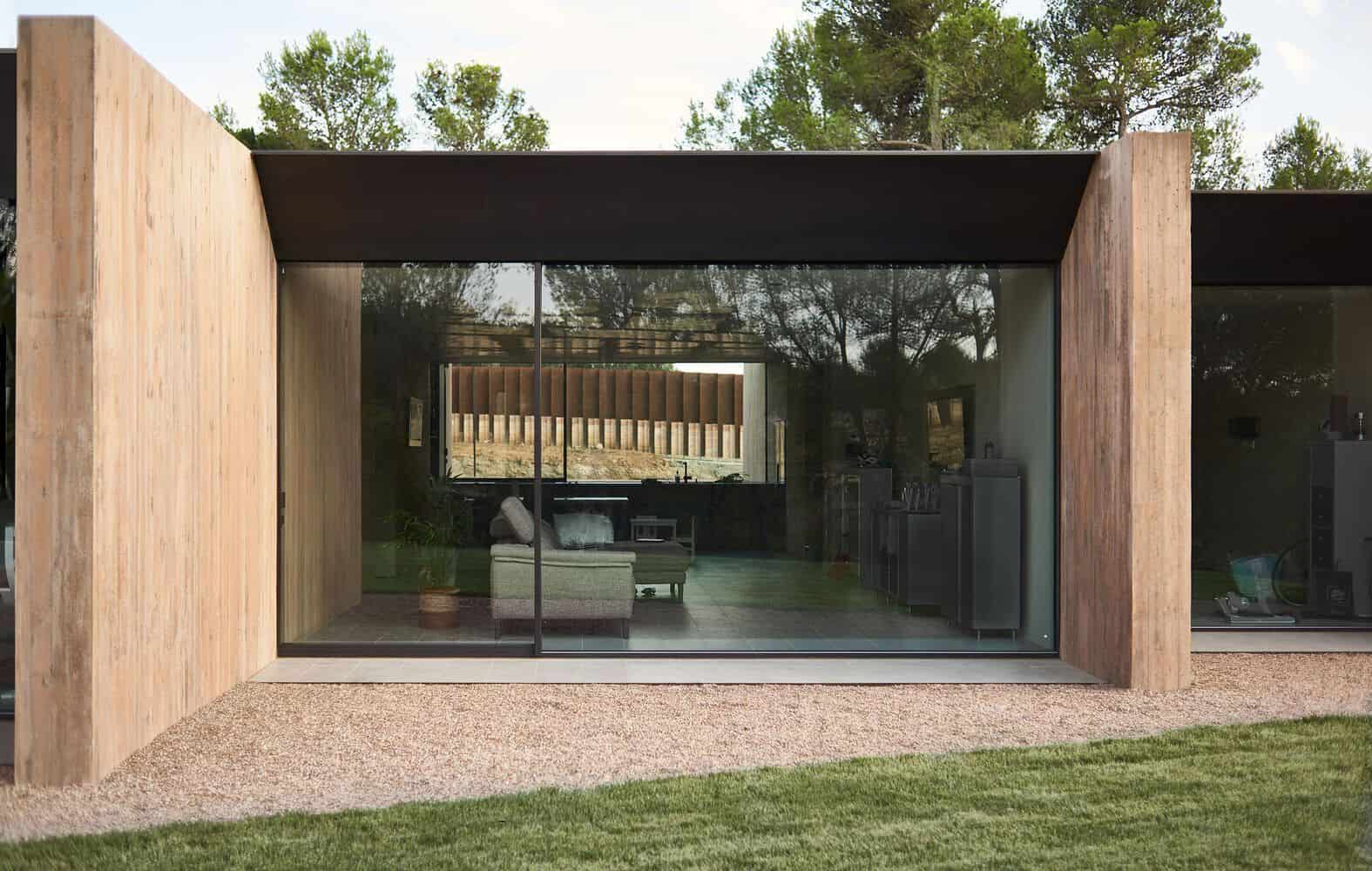 Limit House by Atheleia Arquitectura in Sant Julia de Ramis, Spain Limit House by Atheleia Arquitectura in Sant Julia de Ramis, Spain