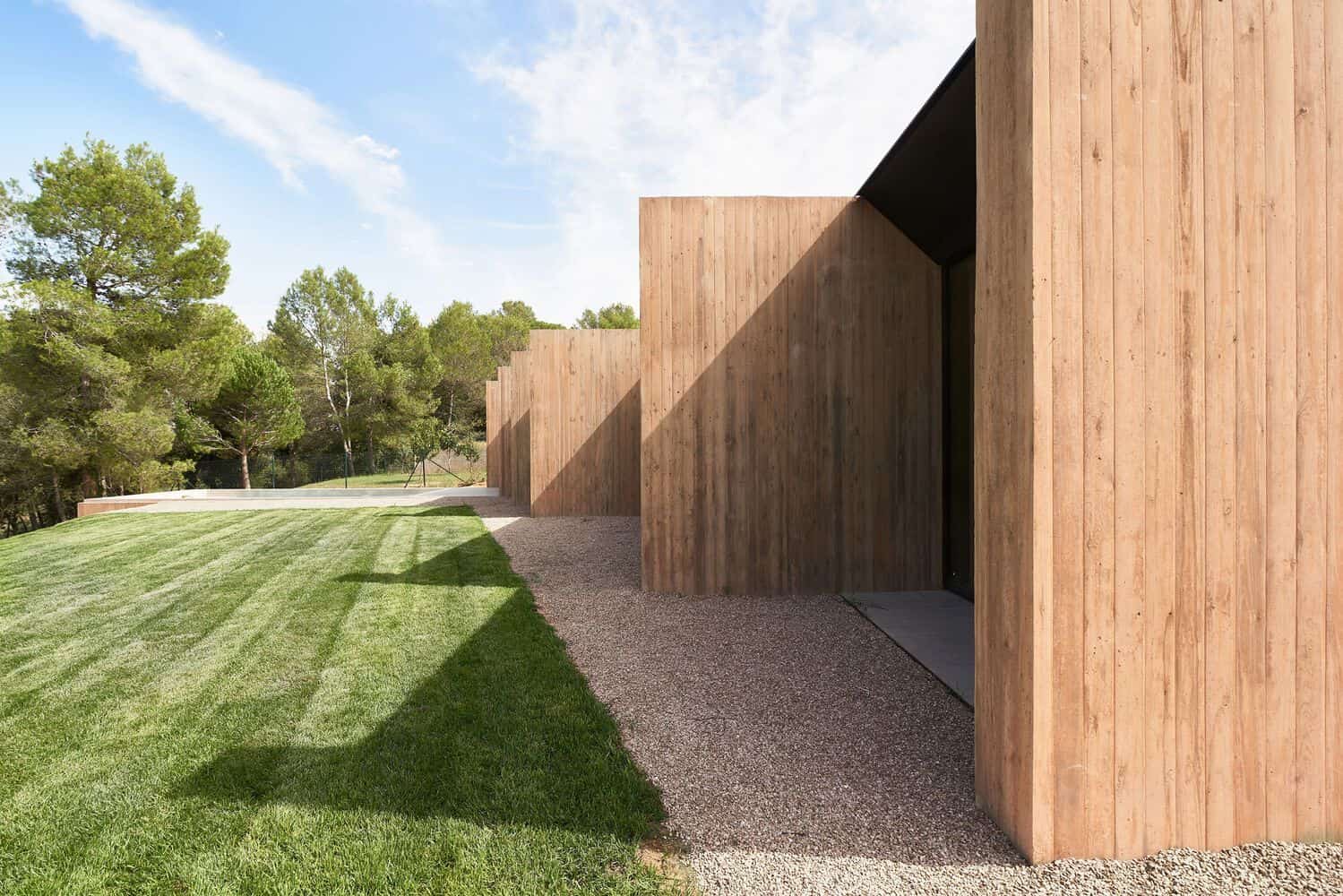 Limit House by Atheleia Arquitectura in Sant Julia de Ramis, Spain Limit House by Atheleia Arquitectura in Sant Julia de Ramis, Spain