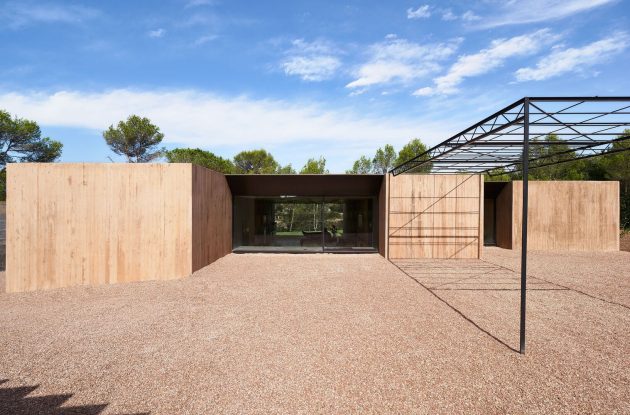 Limit House by Atheleia Arquitectura in Sant Julia de Ramis, Spain