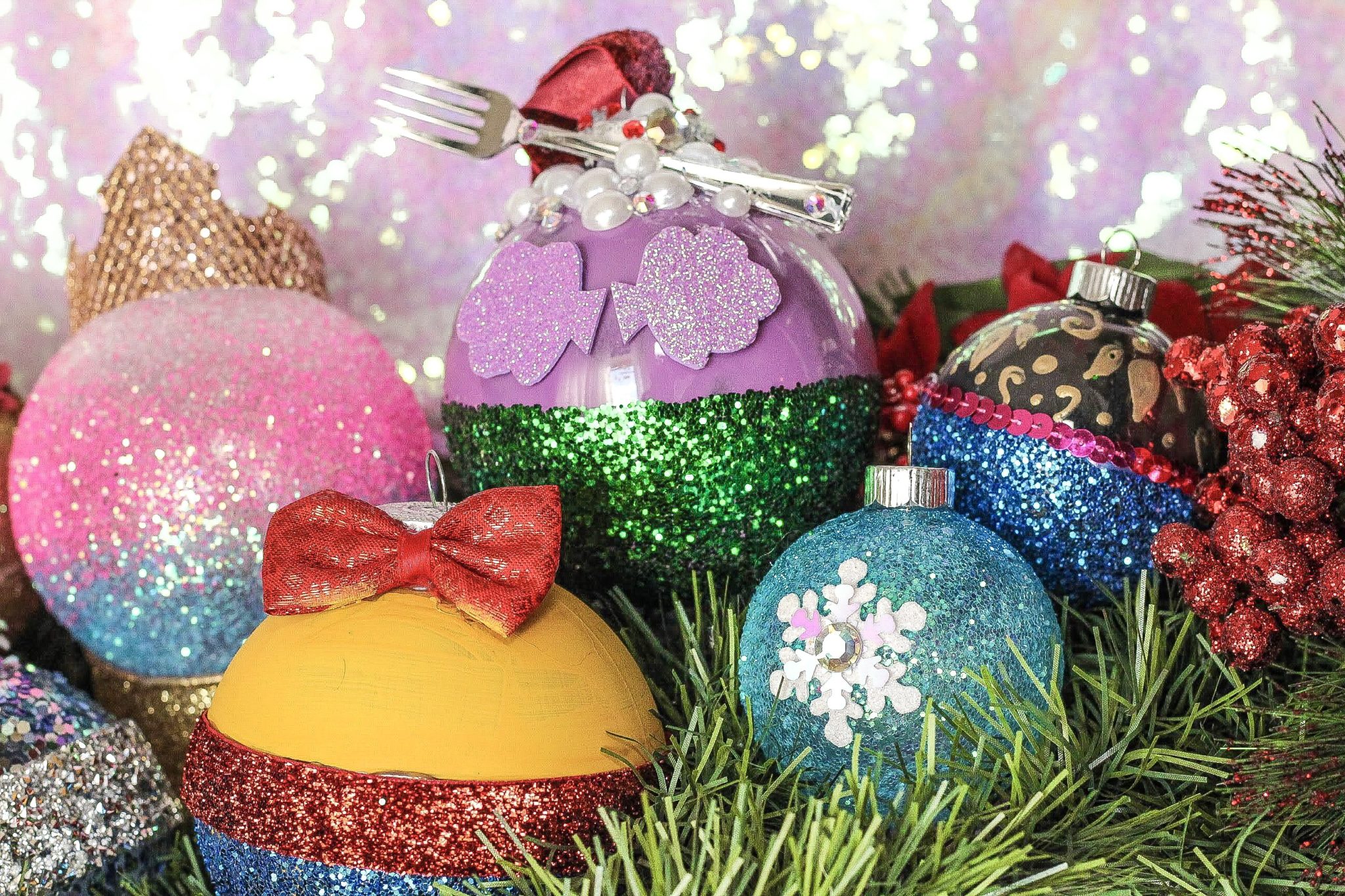 15 Super Awesome DIY Christmas Ornaments You Are Simply Going To Love