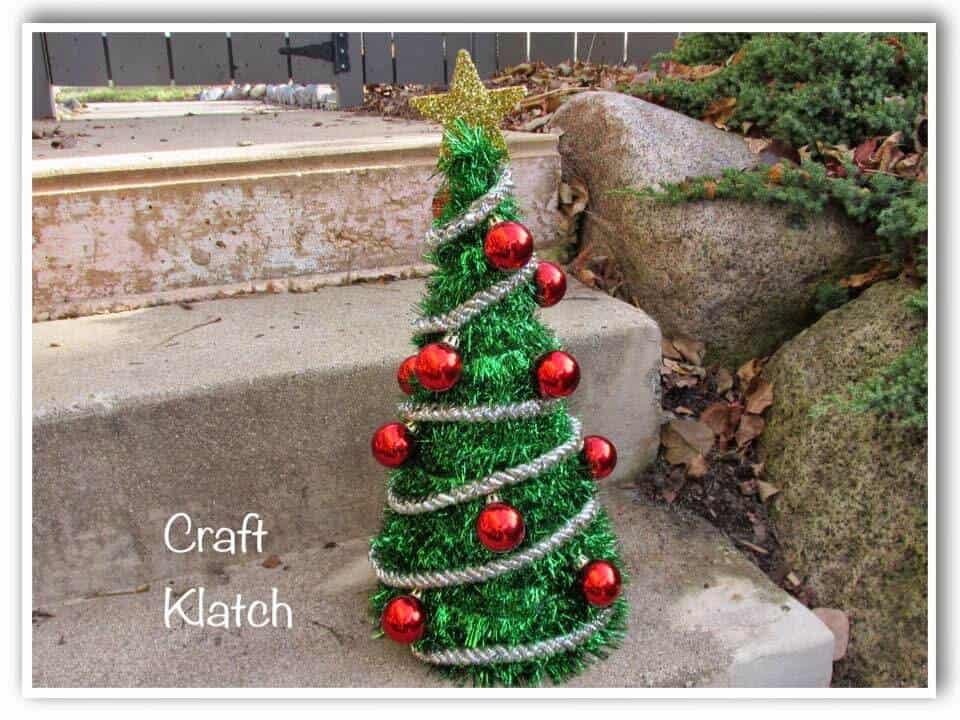 15 Super Awesome DIY Dollar Store Christmas Décor Ideas 15 Super Awesome DIY Dollar Store Christmas Décor Ideas