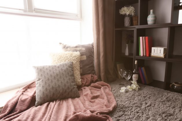 10 Tips For Setting Up A Cozy Reading Nook At Home