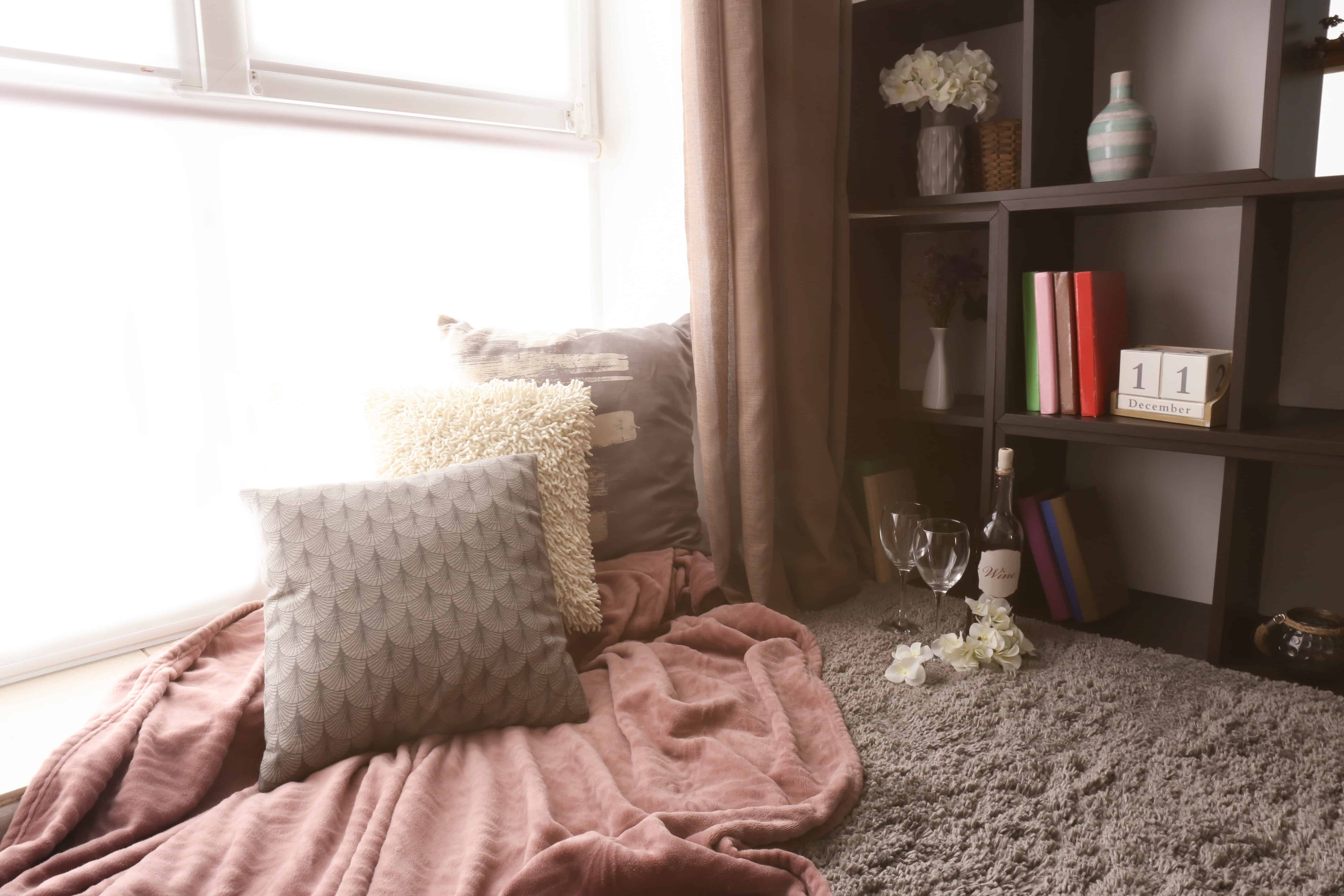 10 Tips For Setting Up A Cozy Reading Nook At Home 10 Tips For Setting Up A Cozy Reading Nook At Home