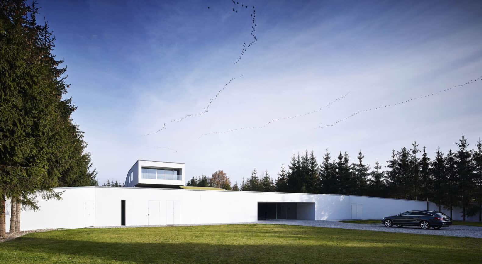 Autofamily House by KWK Promes: Where Architecture Meets the Automobile Autofamily House by KWK Promes: Where Architecture Meets the Automobile