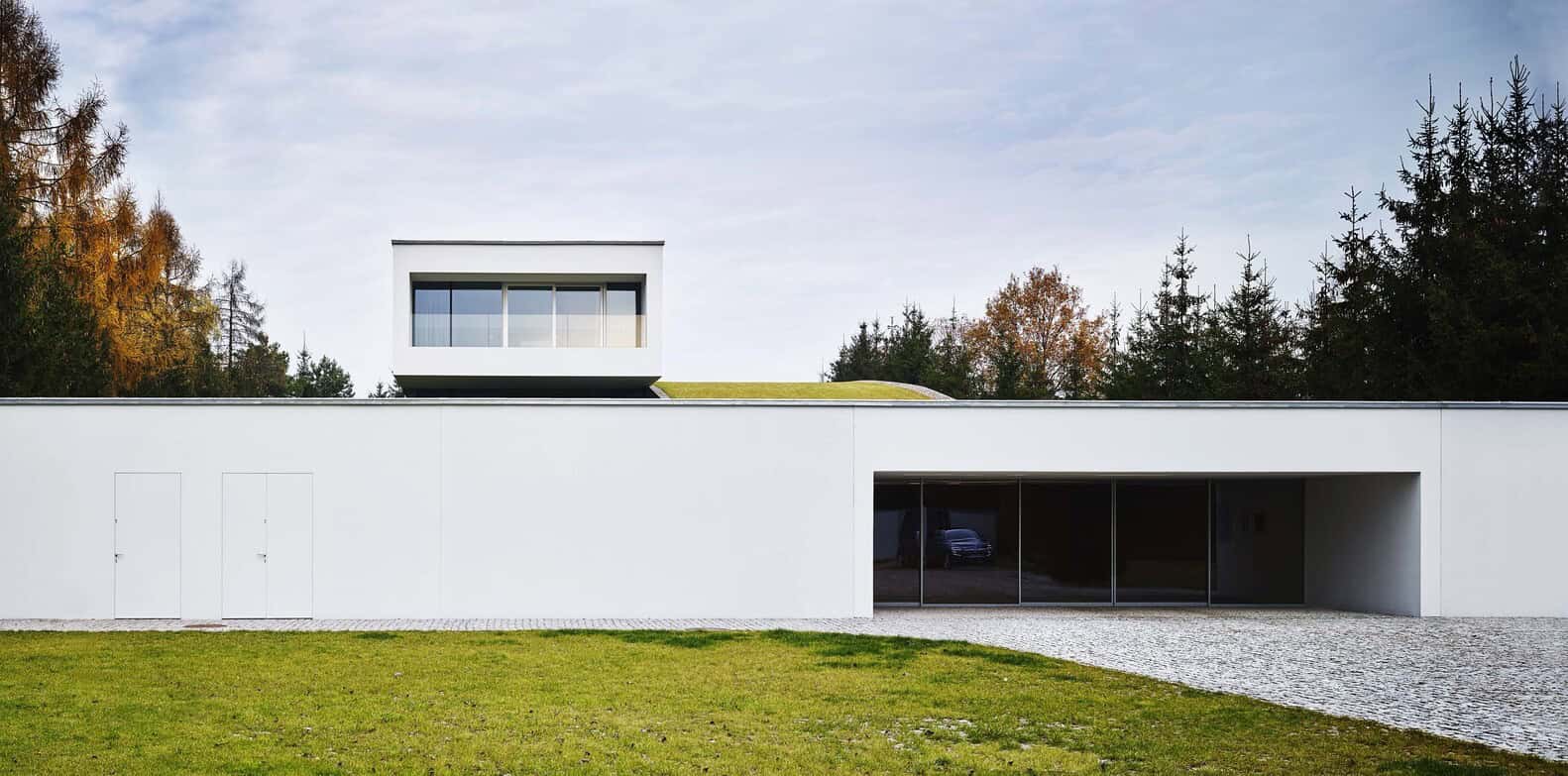 Autofamily House by KWK Promes: Where Architecture Meets the Automobile Autofamily House by KWK Promes: Where Architecture Meets the Automobile