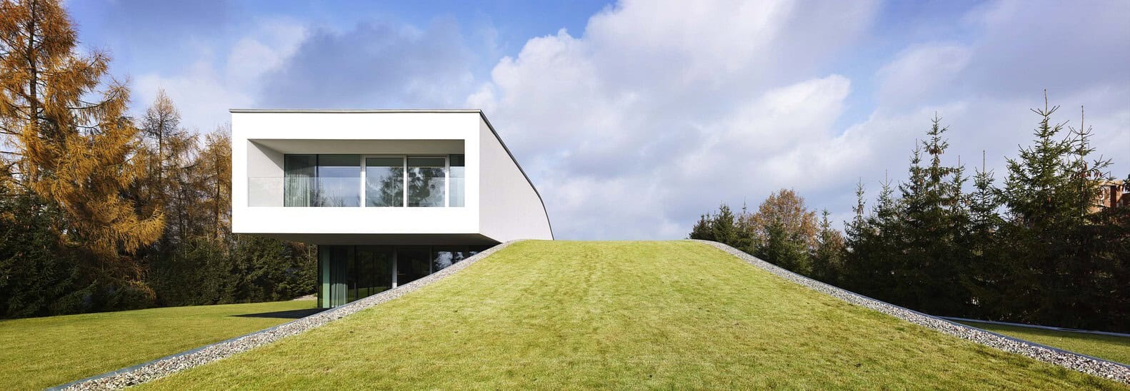 Autofamily House by KWK Promes: Where Architecture Meets the Automobile Autofamily House by KWK Promes: Where Architecture Meets the Automobile