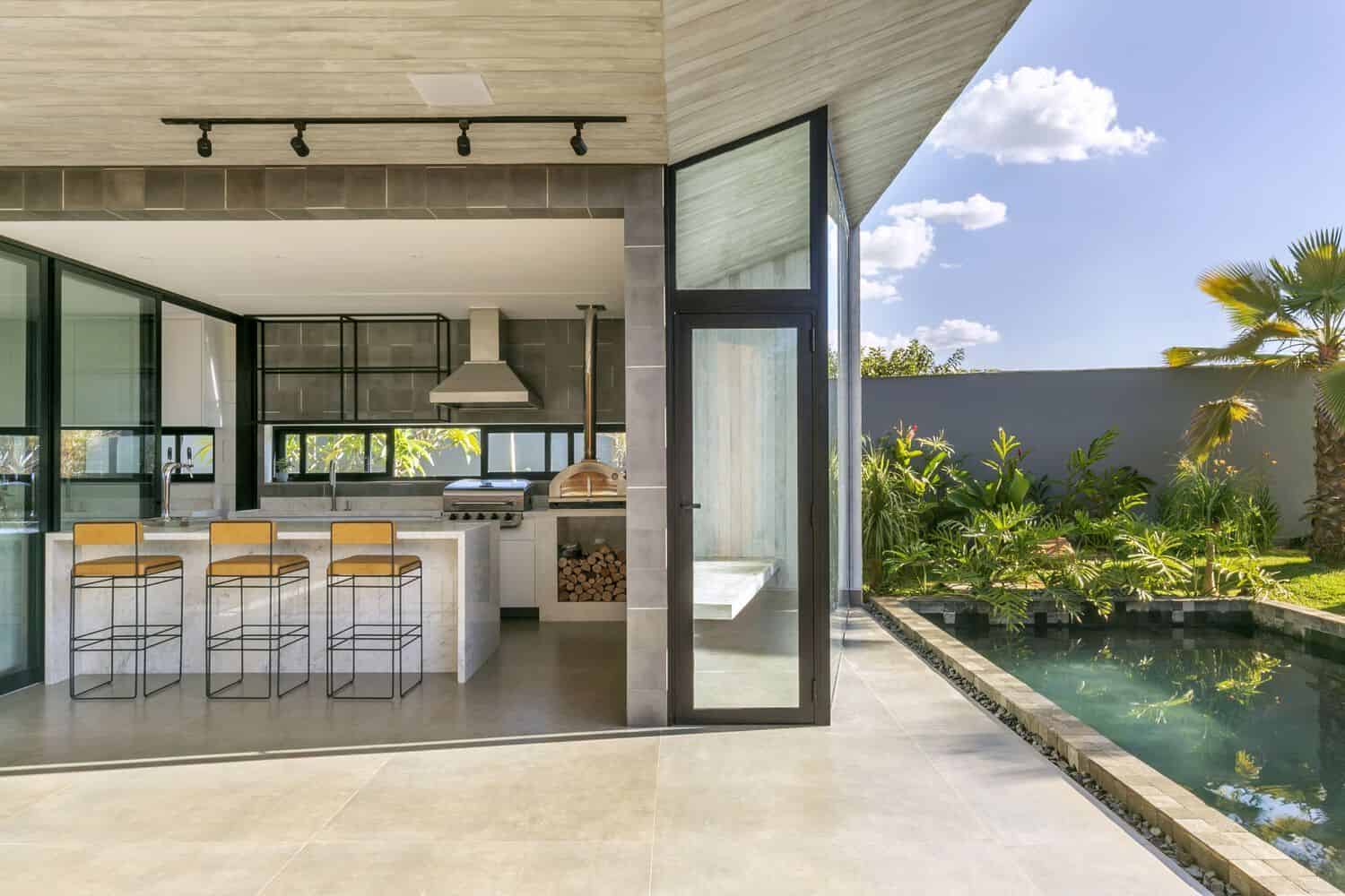 Barra House by SAINZ Arquitetura in Brasilia, Brazil Barra House by SAINZ Arquitetura in Brasilia, Brazil