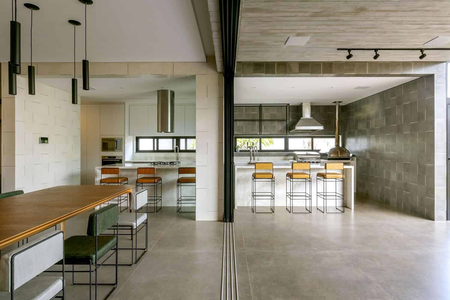 Barra House by SAINZ Arquitetura in Brasilia, Brazil Barra House by SAINZ Arquitetura in Brasilia, Brazil