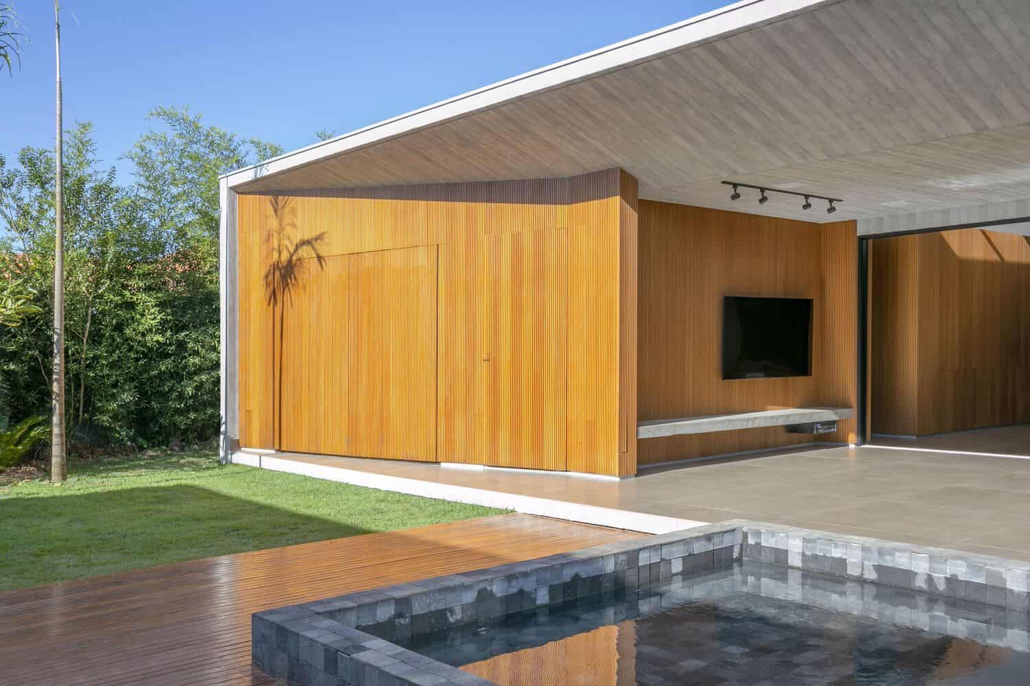 Barra House by SAINZ Arquitetura in Brasilia, Brazil Barra House by SAINZ Arquitetura in Brasilia, Brazil