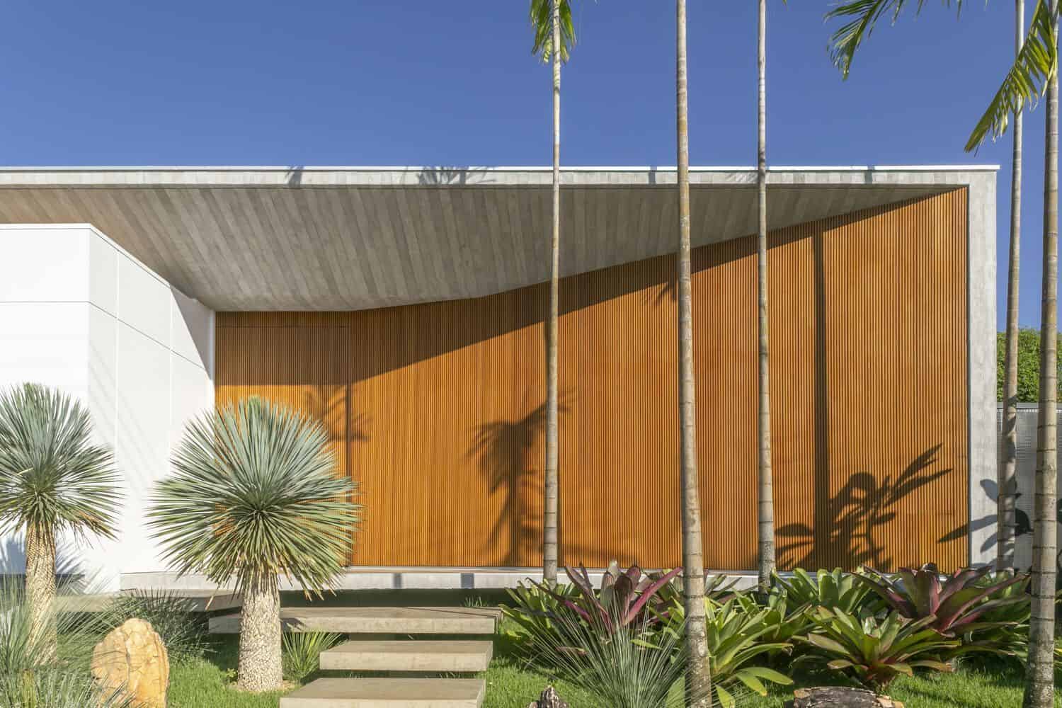 Barra House by SAINZ Arquitetura in Brasilia, Brazil Barra House by SAINZ Arquitetura in Brasilia, Brazil