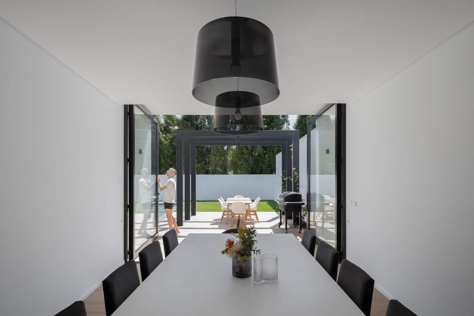 Diagonal House by Frari Architecture Network in Aveiro, Portugal Diagonal House by Frari Architecture Network in Aveiro, Portugal