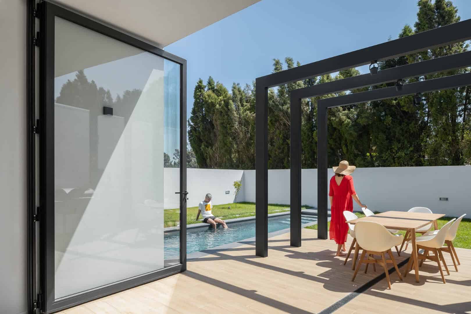 Diagonal House by Frari Architecture Network in Aveiro, Portugal Diagonal House by Frari Architecture Network in Aveiro, Portugal